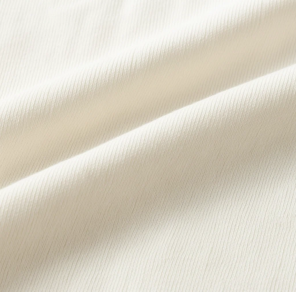 Sorona Raglan Crew-neck Long-sleeve Tee fabric