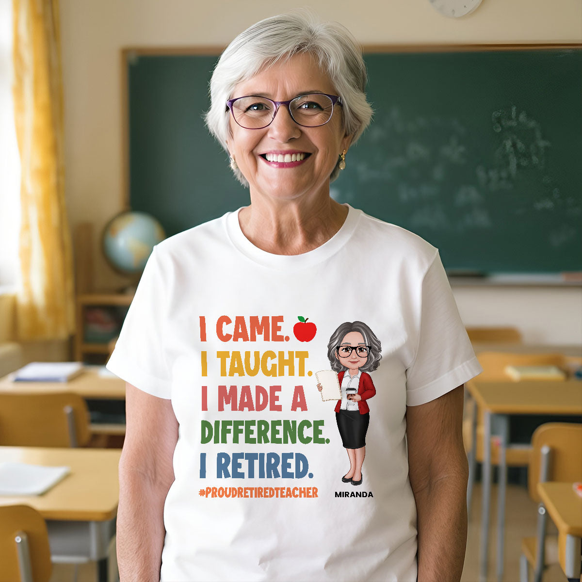 Fier enseignant à la retraite - T-shirt personnalisé - Cadeau de retraite — Blanc