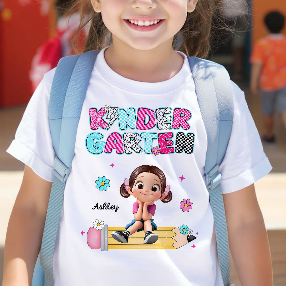 女童定制幼儿园T恤,彩色铅笔图案儿童姓名定制,幼童返校T恤,开学第一天穿搭 — 白色