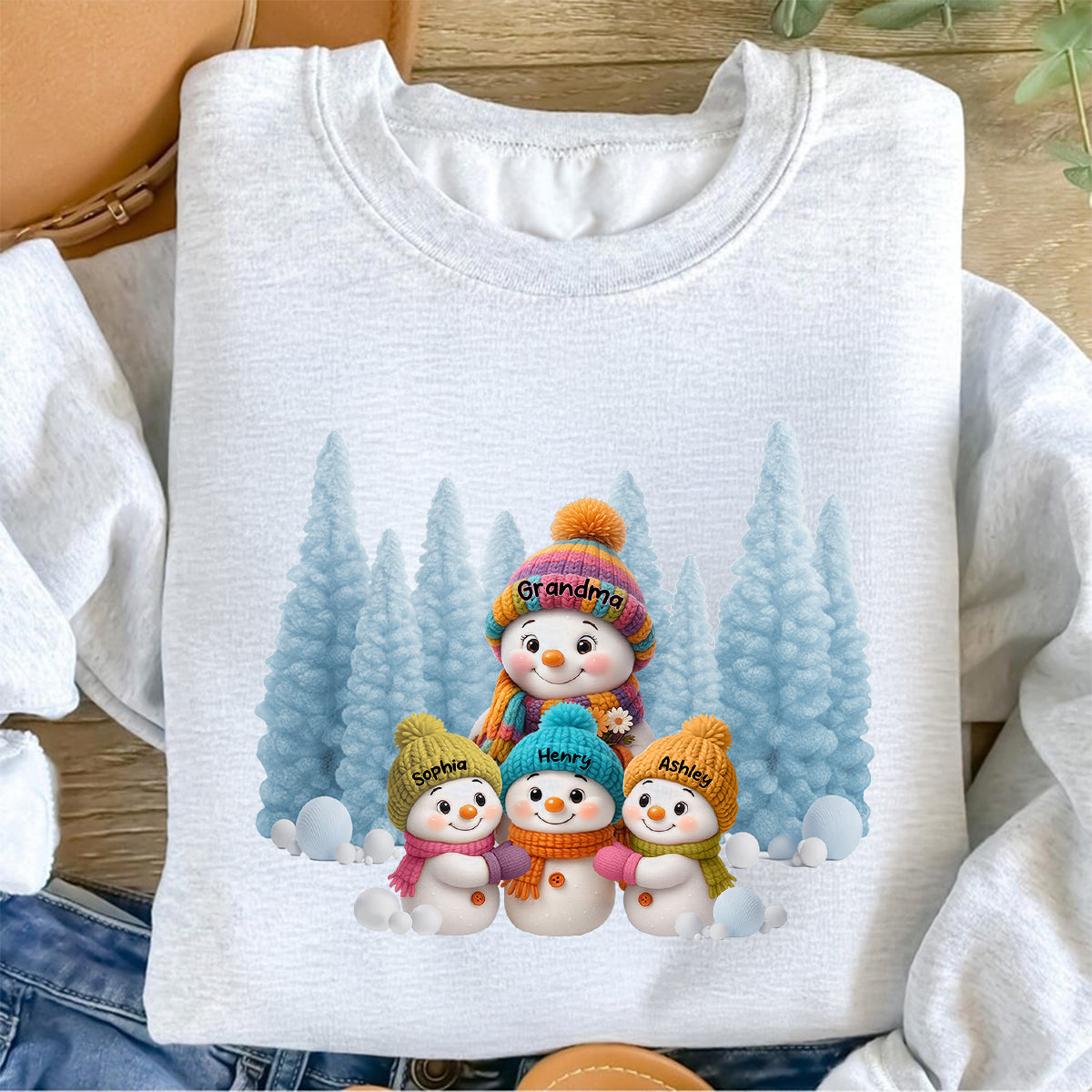 Ambiance Bleue de Noël Bonhomme de Neige Grand-mère - Sweatshirt Personnalisé - Cadeau de Noël pour Grand-mère — Blanc
