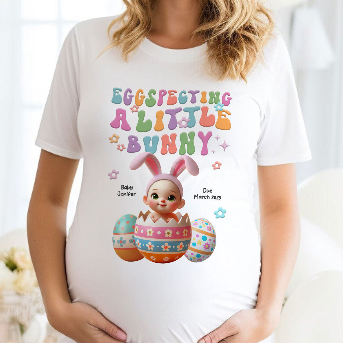 T-shirt personnalisé En attente d'un petit lapin, Annonce de grossesse de Pâques, Cadeau de maternité pour maman — Blanc
