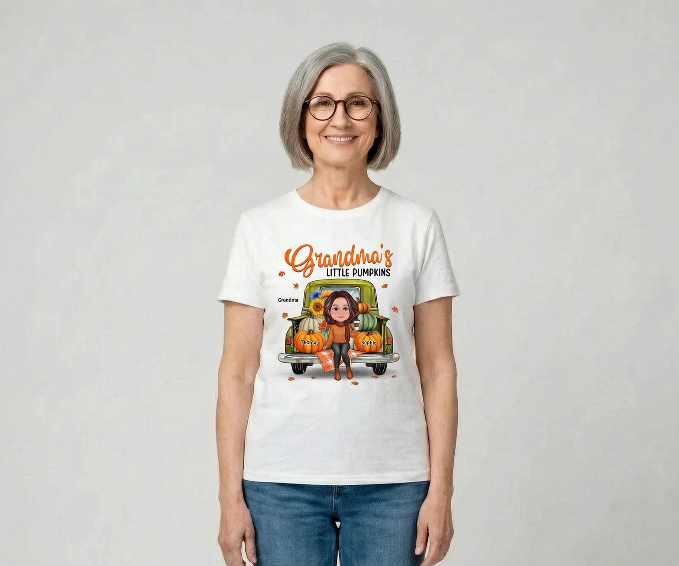 T-shirt Personnalisé Mamie Assise Sur Camion Vert Citrouilles Saison d'Automne — Blanc
